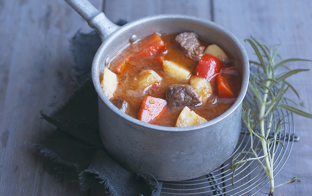 gulasch-di-bovino-adulto-e-patate-thumbnail