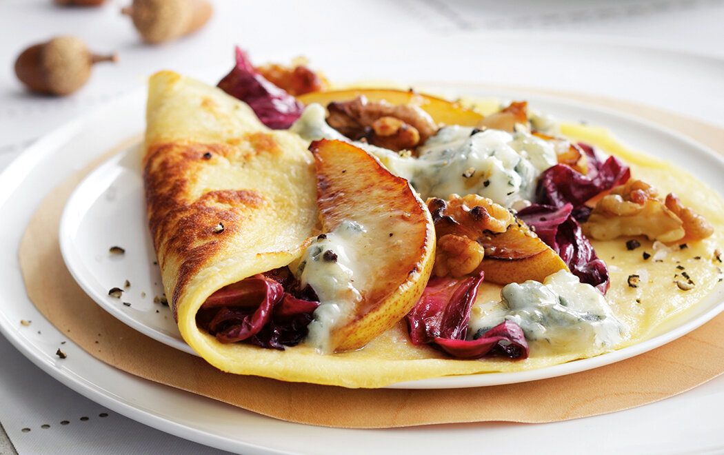 crepes-con-gorgonzola-pere-radicchio-e-noci-thumbnail