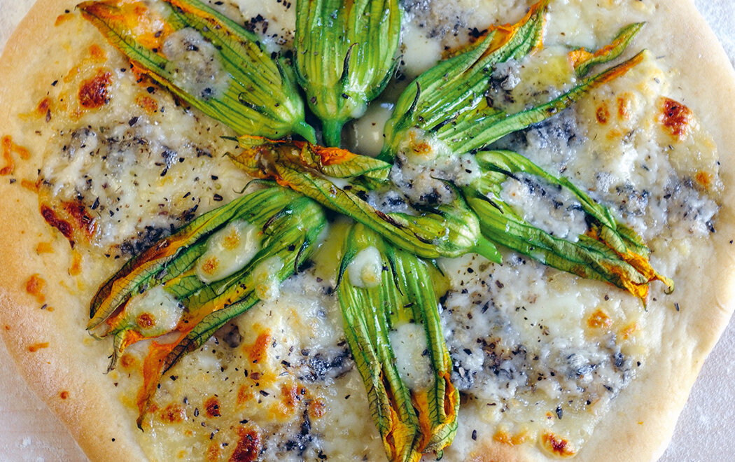 pizza-ai-fiori-di-zucchina-e-gorgonzola-thumbnail
