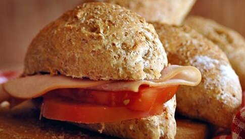piccoli-panini-integrali-al-latte-thumbnail