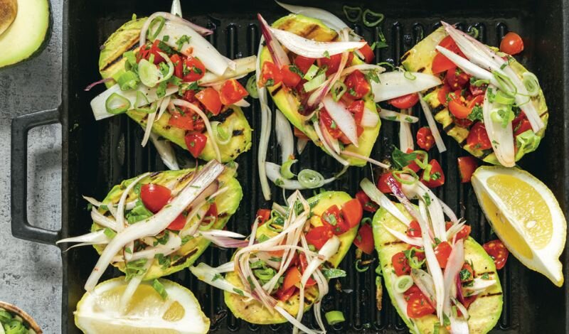 avocado-grigliato-crudo-pesce-cipolla-rossa-thumbnail