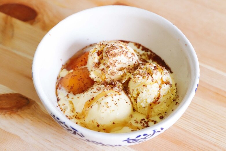gelato-e-albicocche-caramellate-thumbnail