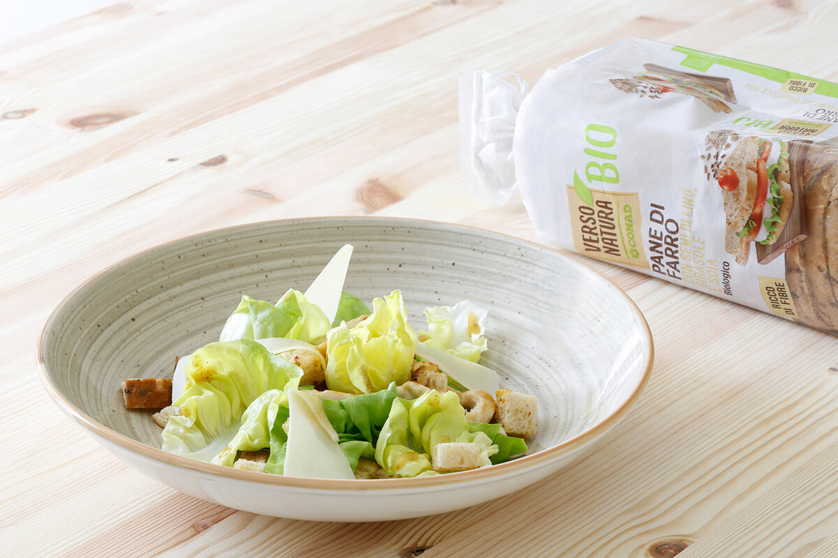 caesar-salad-con-pane-al-farro-thumbnail